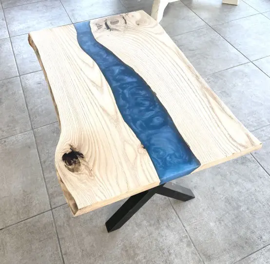 table-basse-resine-epoxy 